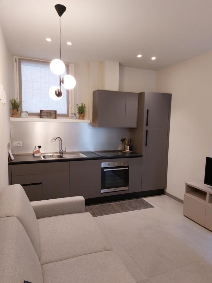 The 6 Apartments Rimini Eksteriør bilde